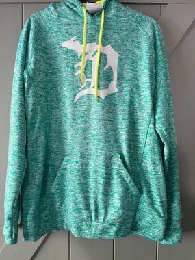 J. America Detroit Michigan Old English D Cosmic Hoodie Women’s XL